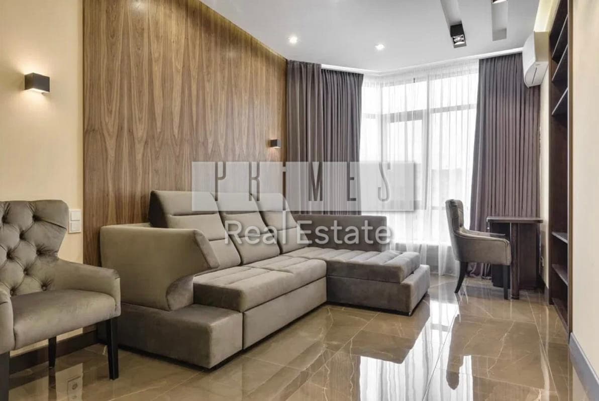 Аренда квартиры в ЖК PecherSKY: дизайнерская двухкомнатная, 65 м²
