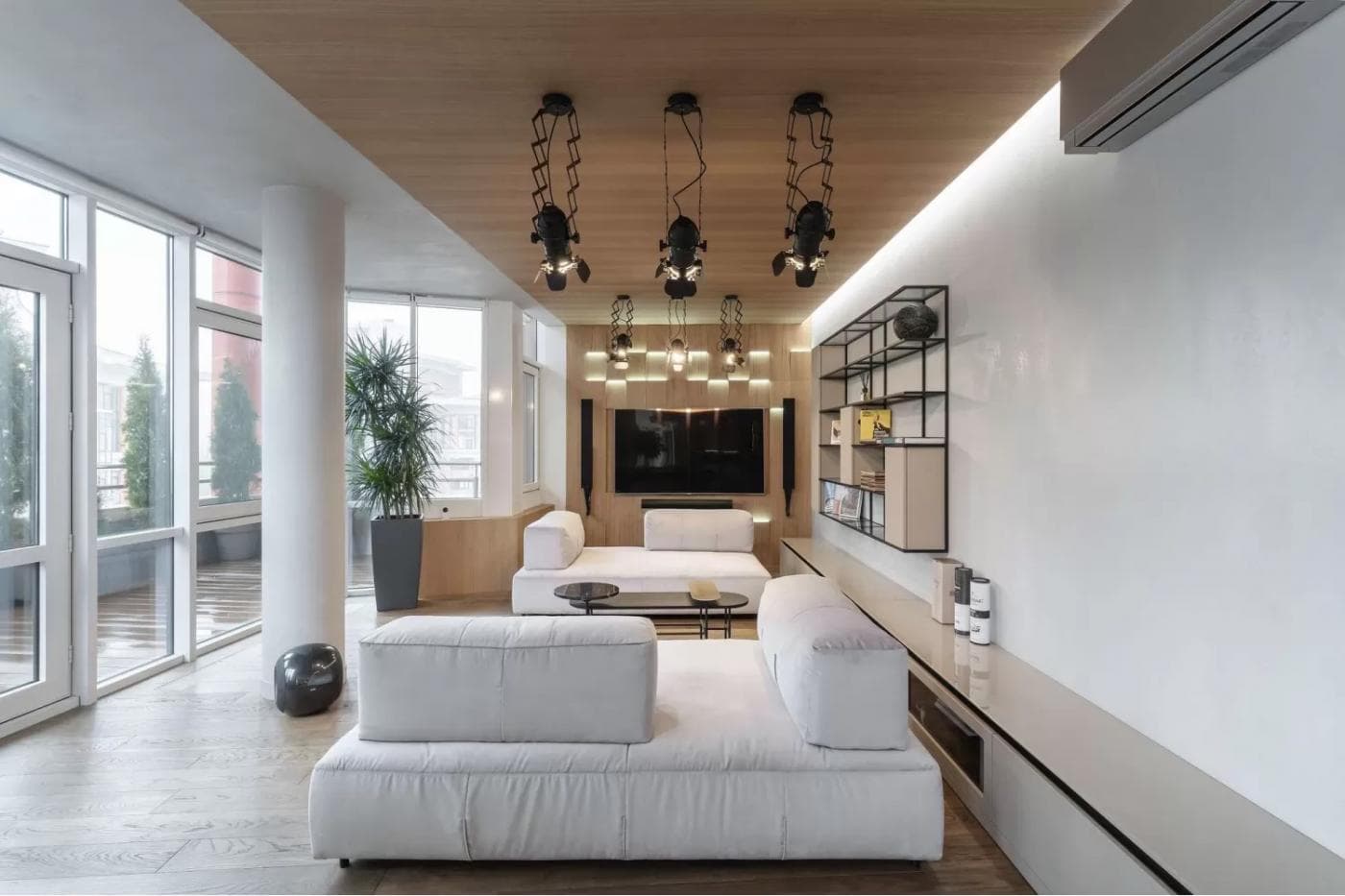 Two-level apartment with a terrace, 152 m²